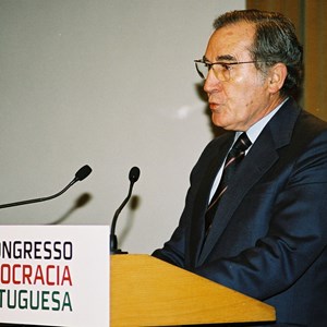 António Ramalho Eanes a usar da palavra no 1.º Congresso da Democracia Portuguesa, organizado pela Associação 25 de Abril.