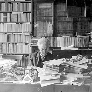 O Presidente do Governo Provisório Teófilo Braga à secretária do gabinete de trabalho, em sua casa.