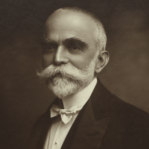 Fotografia oficial do Presidente da República Bernardino Machado.