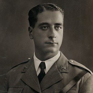 Retrato de Francisco da Costa Gomes, jovem oficial de Cavalaria.