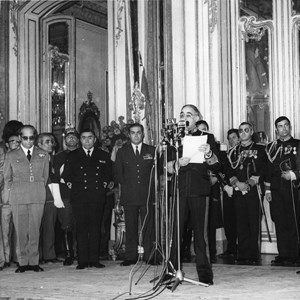O Presidente da República António de Spínola discursando na sua tomada de posse.