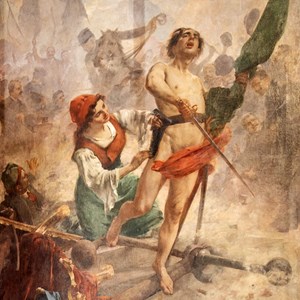 Ponto de acolhimento e bengaleiro do Museu. São visíveis, à esquerda, busto da República e, no topo, a pintura «Alegoria ao 5 de Outubro».