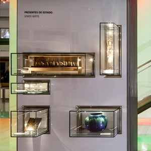 Obras de arte expostas no núcleo dos Presentes de Estado.