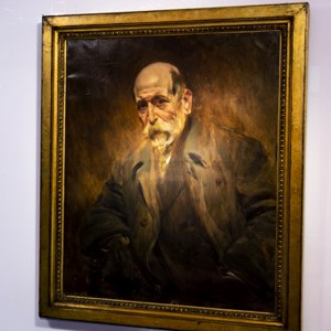 Retratos dos autores do Hino Nacional: Alfredo Keil, à esquerda, compôs a música; Henrique Lopes de Mendonça, à direita, escreveu a letra.