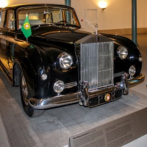 Rolls-Royce Phantom V patente no núcleo expositivo «Motor da República - Os Carros dos Presidentes».