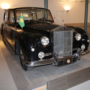 Rolls-Royce Phantom V, pertencente à frota automóvel da Presidência da República, em exposição na Alfândega do Porto.