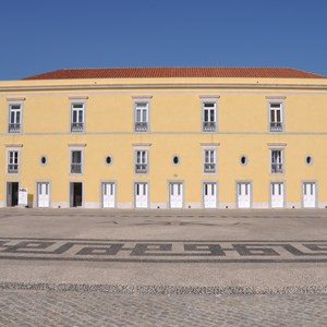 Fachada do Palácio da Cidadela virada para a Praça de Armas. Este corpo do Palácio era o edifício de Santa Catarina no tempo da ocupação militar.