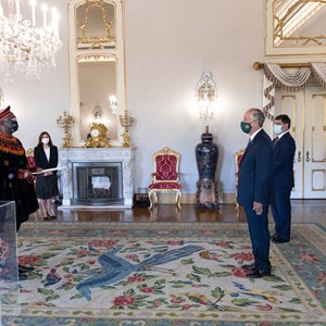 Cerimónia de entrega das cartas credenciais do embaixador da Nigéria, Alex Enan Kefas.