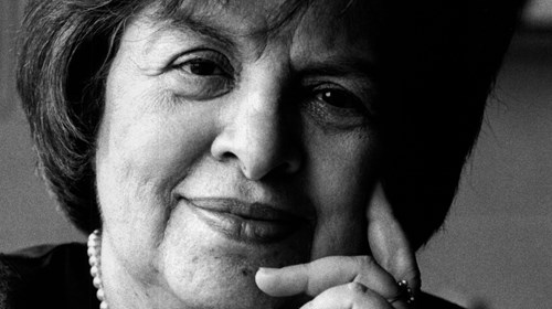 Tela exterior da exposição «Maria de Lourdes Pintasilgo: Mulher de um Tempo Novo».