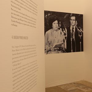 Núcleo da exposição temporária «Maria de Lourdes Pintasilgo. Mulher de um Tempo Novo», dedicado ao período enquanto primeira-ministra.