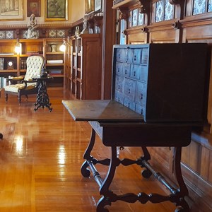 O contador no gabinete de D. Carlos no Palácio da Cidadela de Cascais.
