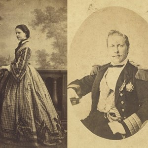 Retratos fotográficos da Rainha D. Maria Pia e do Rei D. Luís — composição.