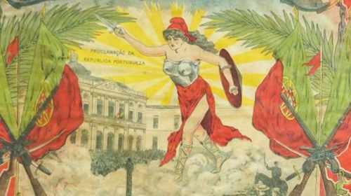 Almofada comemorativa do 1.º aniversário da República.