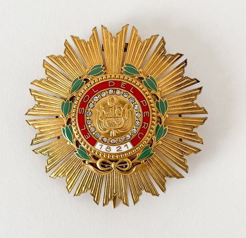Placa de peito da Ordem do Sol do Peru, grau de Grã-Cruz com brilhantes.