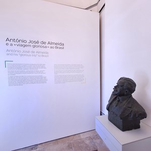 Exposição «António José de Almeida e a "viagem gloriosa" ao Brasil».