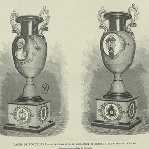 Em 1888, no jubileu do Papa Leão XIII, o bispo de Coimbra ofereceu a Sua Santidade dois vasos idênticos aos do Palácio de Belém. Revista O Occidente N.º 325, 1 de janeiro de 1888.