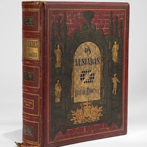 Edição d'Os Lusíadas de 1880, ano das comemorações do tricentenário da morte de Camões.