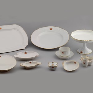 Serviço de jantar de Limoges fabricado pela casa Havilland & Co. Hoje, pode ser apreciado no Palácio da Cidadela de Cascais.