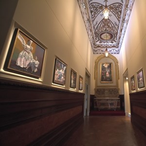O «Ciclo da Vida da Virgem Maria» na capela do Palácio de Belém, autoria de Paula Rego.
