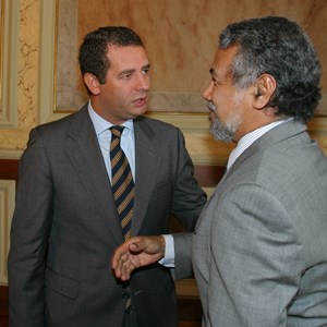 António José Seguro, ministro-adjunto do primeiro-ministro, com o Presidente de Timor-Leste, Xanana Gusmão.